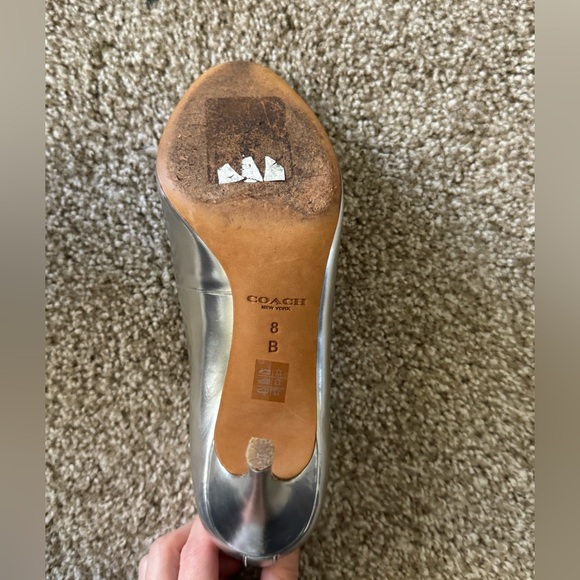 Coach heels, silver, size 8 - Picture 13 of 13